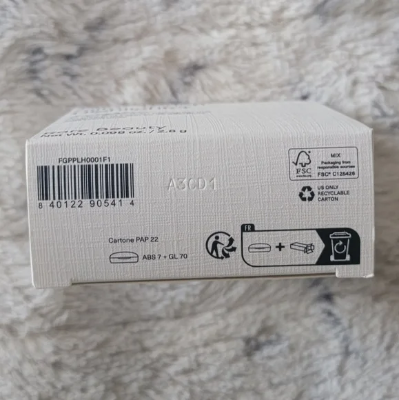 Enlighten - Rare Beauty Highlighter Selena Gomez - Picture 14 of 14